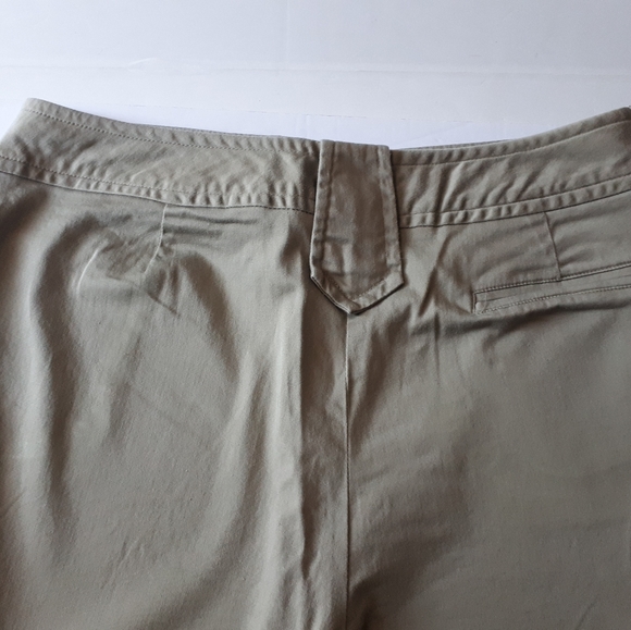 Larry Levine Ladies Stretch Capri Size 10 Green - Picture 5 of 6